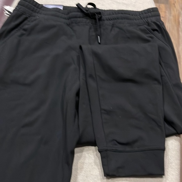 32 Degrees Joggers Black Sz M w/drawstring and elastic waist NWT - Picture 2 of 5